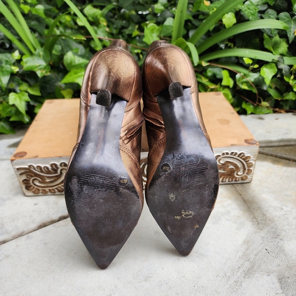 BCBGirls VNTG Western Inspired Bronze Leather Booties - Picture 11 of 14
